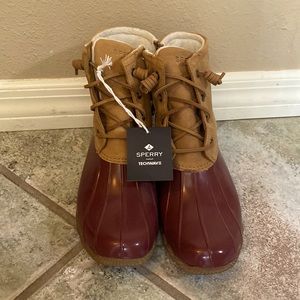 Sperry - Techwave “Duck boots” size 9 women